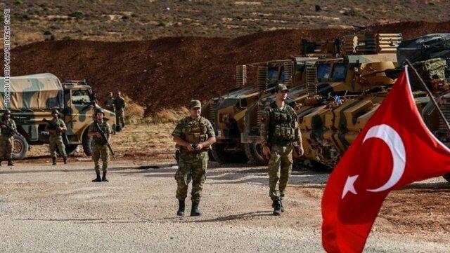 حمله ارتش ترکیه به پایگاه های دولت سوریه در سراقب